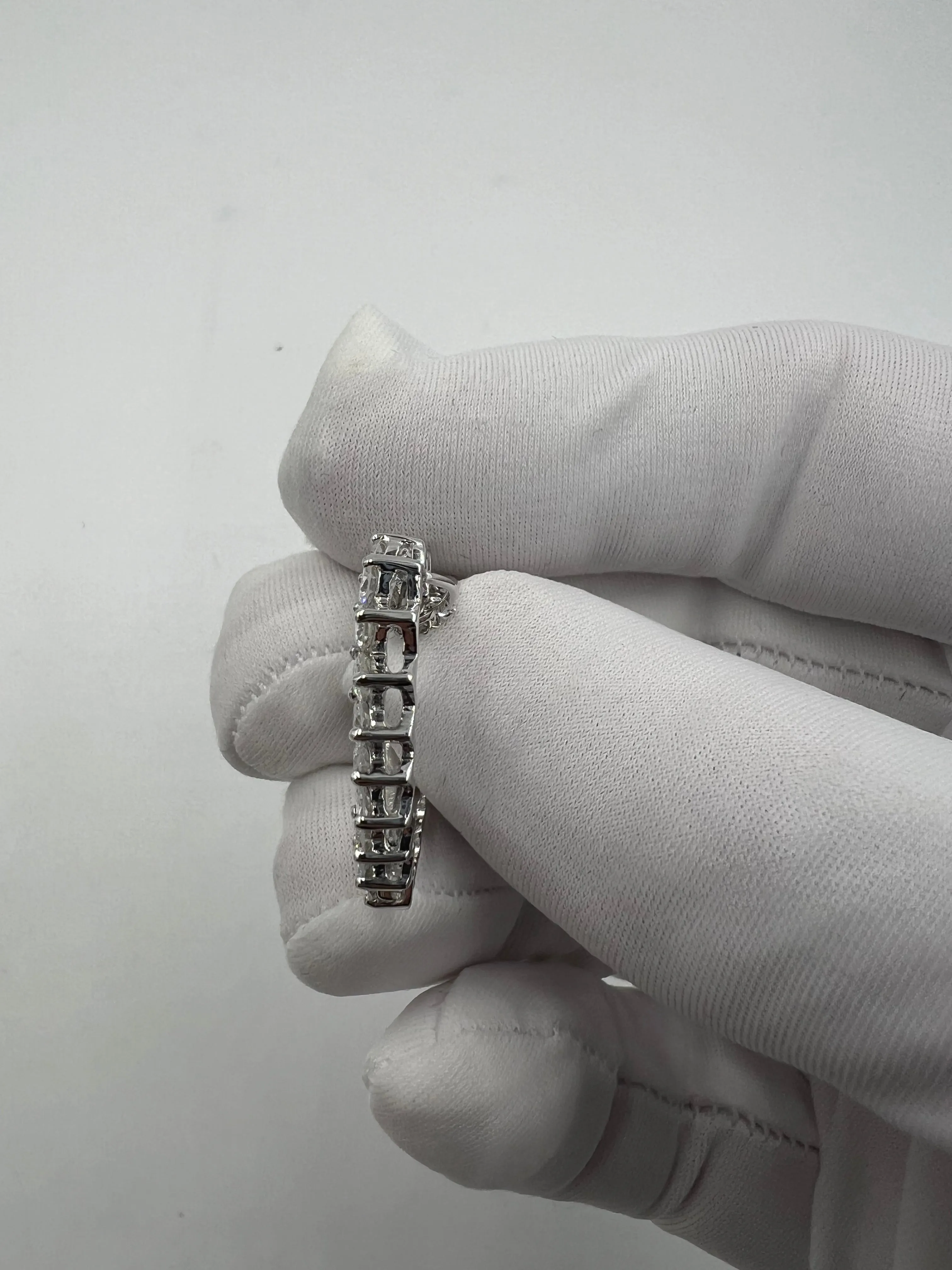 1970s Diamond Open Heart White Gold Pendant