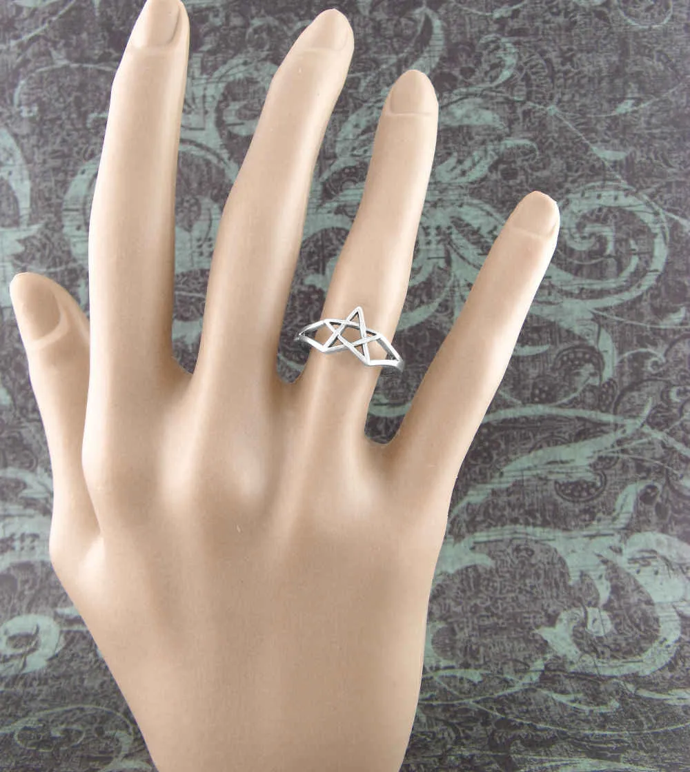 Cut-Out Pentagram / Second Degree Wicca Ring