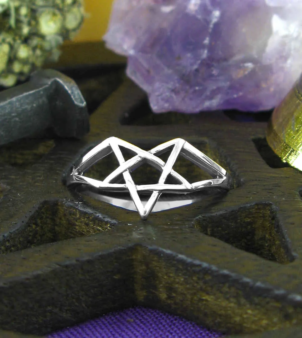 Cut-Out Pentagram / Second Degree Wicca Ring